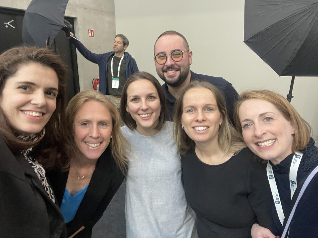 D-ECCO (@d_ecco_ibd) on Twitter photo <a href="/D_ECCO_IBD/">D-ECCO</a> get together means new projects, lot's of ideas and preparations for our D-ECCO 2026 Workshop Programme
Super excited for all the D-ECCO contributions at #ECCO2025 #ECCO25
<a href="/sarbagili/">chen</a> <a href="/EmmaHalmos/">Emma Halmos</a> <a href="/Alice_APD/">Dr Alice Day</a> <a href="/VaioSvolos/">Dr Vaios Svolos</a> <a href="/vds_julie1/">Julie Vanderstappen</a> Alicia Sandall <a href="/D_ECCO_IBD/">D-ECCO</a> get together means new projects, lot's of ideas and preparations for our D-ECCO 2026 Workshop Programme
Super excited for all the D-ECCO contributions at #ECCO2025 #ECCO25
<a href="/sarbagili/">chen</a> <a href="/EmmaHalmos/">Emma Halmos</a> <a href="/Alice_APD/">Dr Alice Day</a> <a href="/VaioSvolos/">Dr Vaios Svolos</a> <a href="/vds_julie1/">Julie Vanderstappen</a> Alicia Sandall