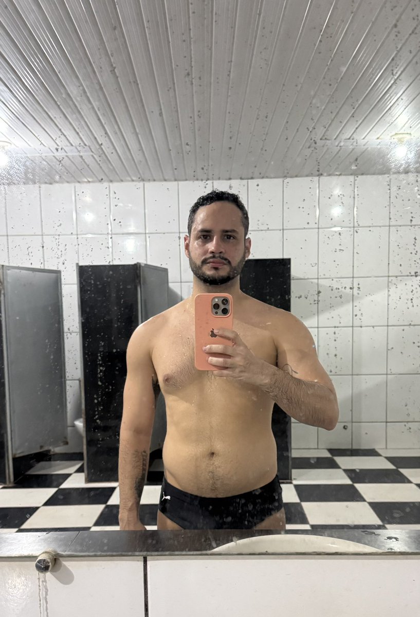 sohvitor's tweet photo. 🏊 https://t.co/onfLqW6tMM
