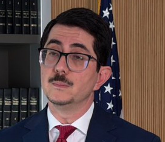 LawTalkinDude's tweet image. I just want to know how many shrooms the Travis County District Attorney consumed before his interview with the media regarding his office screwing up and missing a deadline leading to the mandatory release of a man accused of murder from the Travis County Jail.