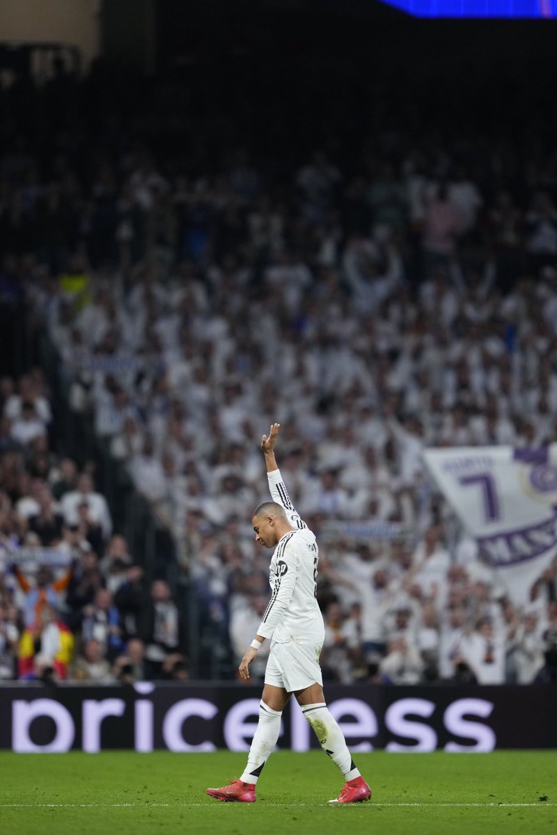 KMbappe's tweet image. Así son las grandes noches de Champions en el Bernabéu ??!!! 🤯🤯🤯