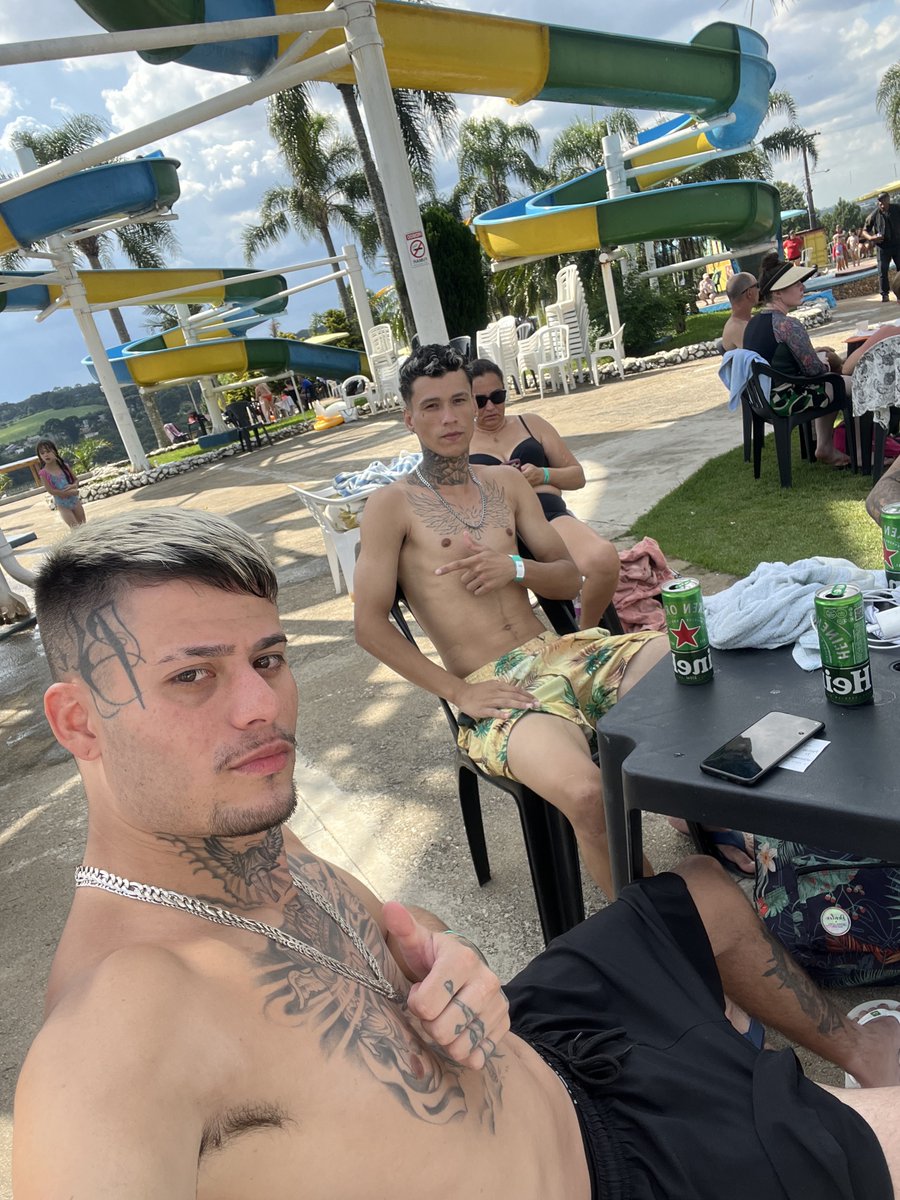 MALOKADETORNO's tweet photo. Meu amigo batendo uma pra mim com a bucetinha de silicone 😈💦

https://t.co/85Q3ZX3SYy https://t.co/OuWXjmgCOj