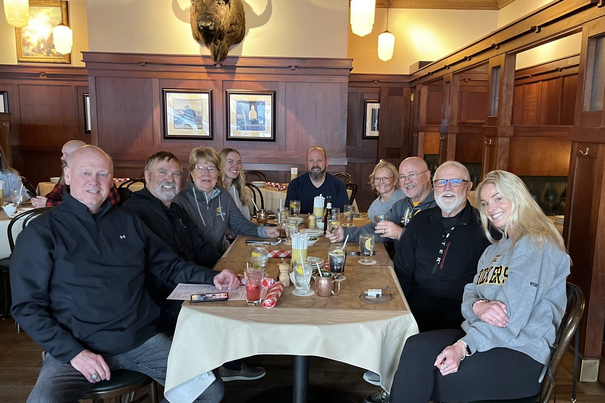 Brent Kemnitz (@brentkemnitz) on Twitter photo โEveryone in life has adversity itโs how you deal with it is the keyโ
Delayed an extra night in Denver enroute to Honolulu ๐๐๏ธ
Making the most of it with our <a href="/GoShockers/">Go Shockers</a> posse ๐พ๐ฅ โEveryone in life has adversity itโs how you deal with it is the keyโ
Delayed an extra night in Denver enroute to Honolulu ๐๐๏ธ
Making the most of it with our <a href="/GoShockers/">Go Shockers</a> posse ๐พ๐ฅ