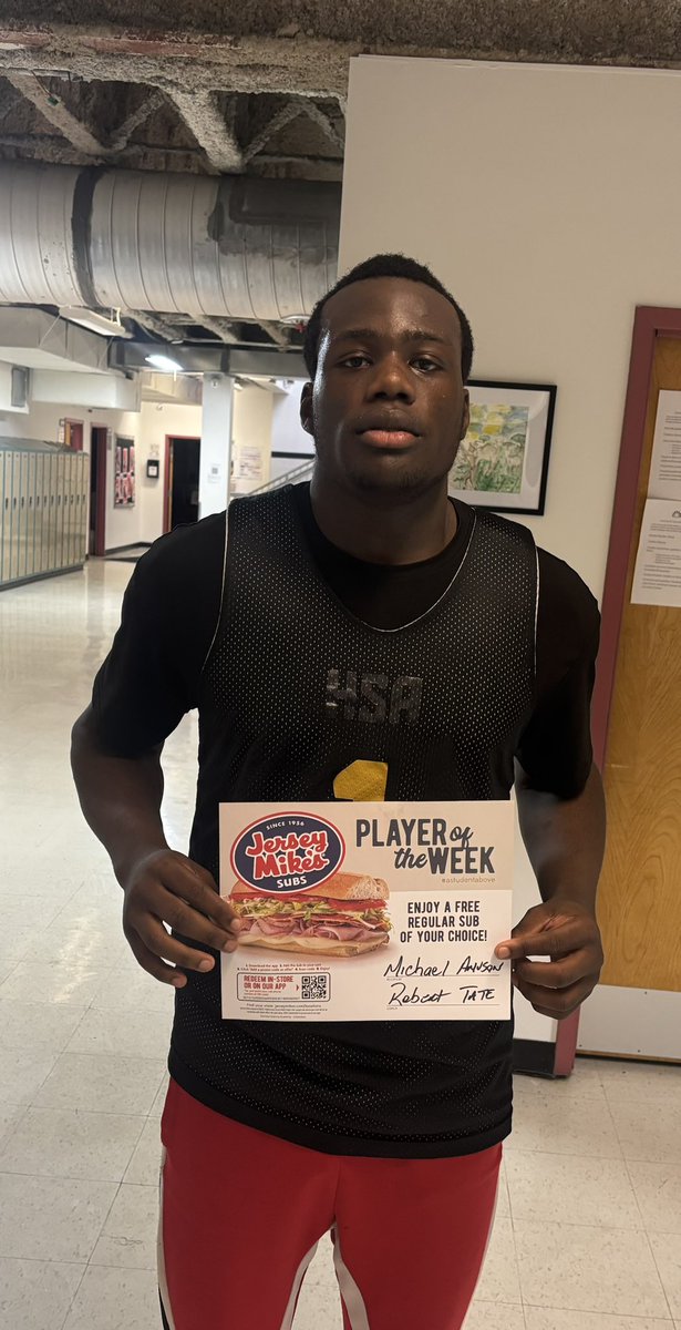 Jersey Mike Player of the Week 
Michael Amusan - 6'3  Jr
9.2 pts
5.8 rebs
1.7 steals
3.2 deflections
72% free throws
48% field goals