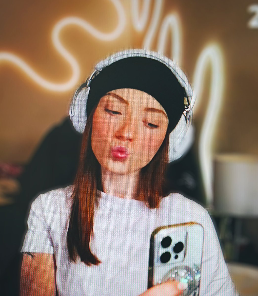 MatchaBabe00 tweet media