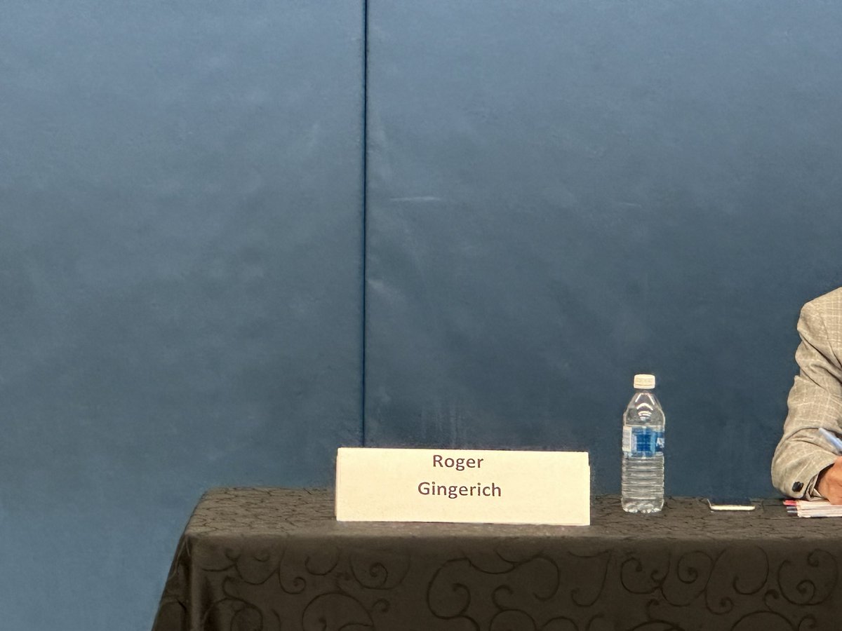 SaveOSC's tweet photo. At #Flemingdon debate for Don Valley East tonight, Ontario PC candidate @RogerHGingerich has chosen not to participate in the debate.
How can Roger represent the home community of the Science Centre when he is missing in action?
#DVE #DonMills #Ontario #ONelxn https://t.co/oNdF2cw3qV