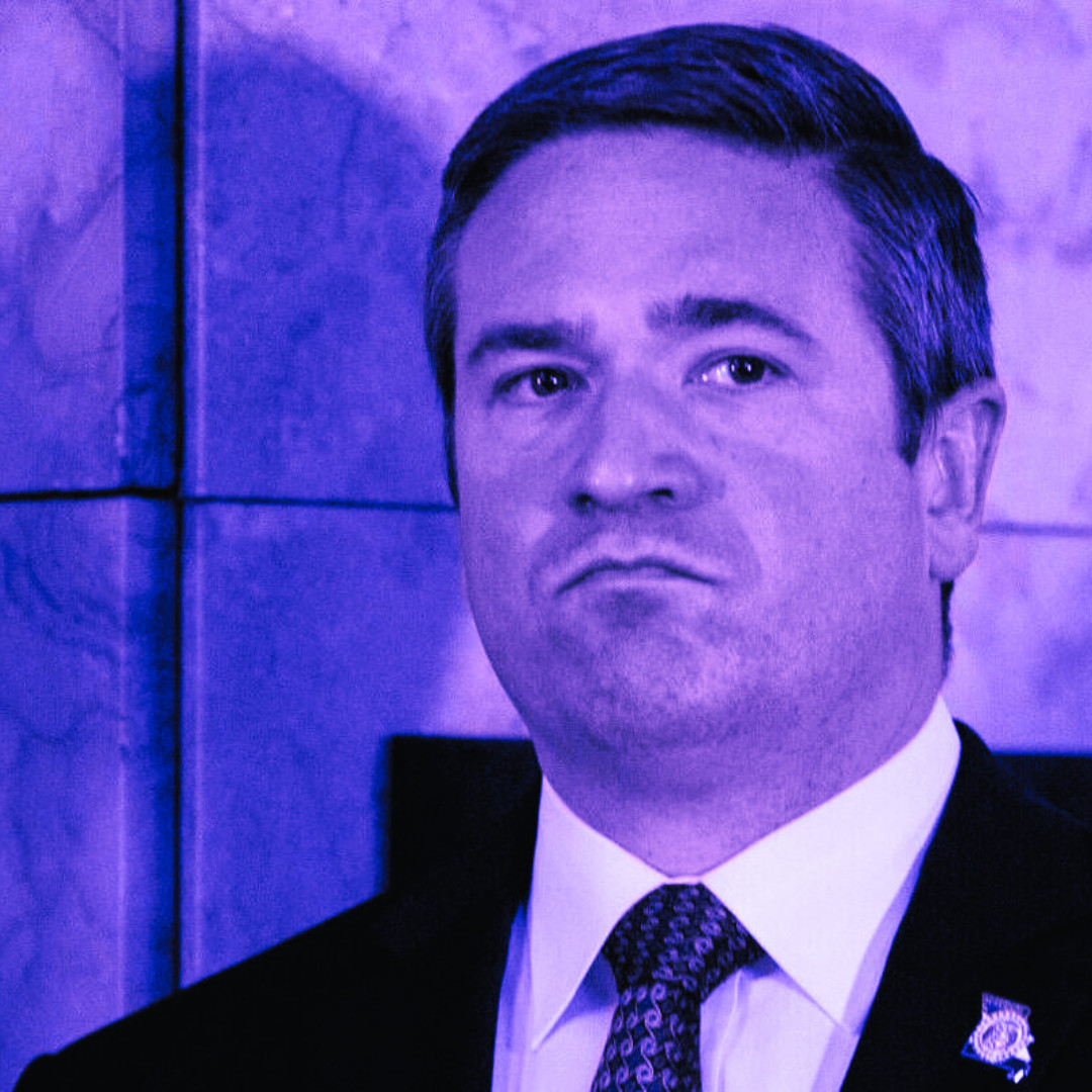 ProgressMO's tweet image. MO is becoming a national laughing stock thanks to @AGAndrewBailey. Illinois Gov. Pritzker called him out for following the authoritarian playbook: "pointing to a group of people who don't look like you and telling you to blame them for your problems."
#MOAg #MOLeg