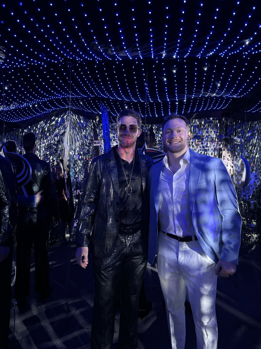 BlueJacketsNHL's tweet image. Feeling: Groovy 🕺🪩