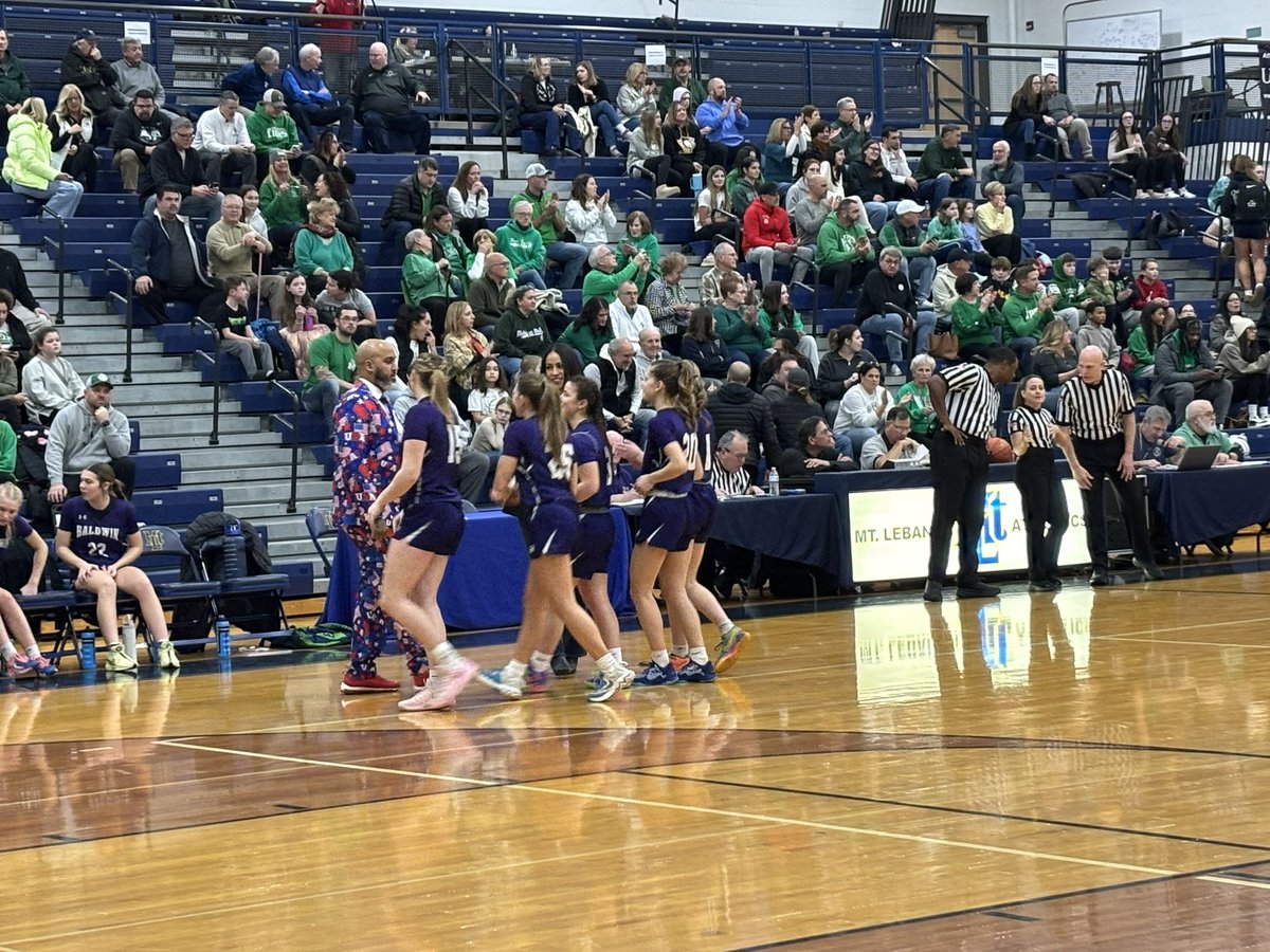 Baldwin starting 5:

1 Lynsey Bernotas
3 Mary Vargo
15 Hannah Prilla
20 Jules Ott
25 Isabella Niles