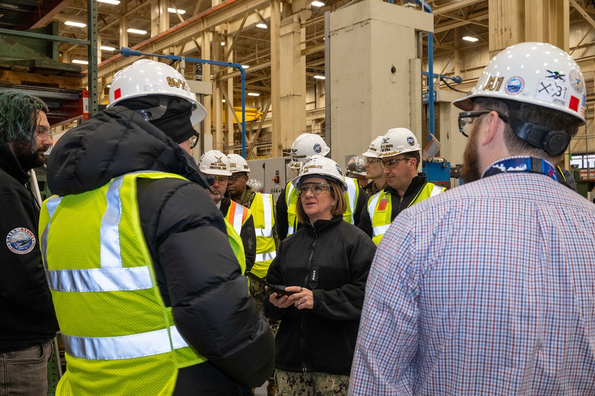 USNavyCNO's tweet image. The critical work done by expert shipbuilders at Portsmouth Naval Shipyard and @GDBIW highlight the partnership with @USNavy and their mutual commitment to putting more ready players on the field, and prioritizing the readiness of Sailors and Navy civilians #rebuildingourmilitary