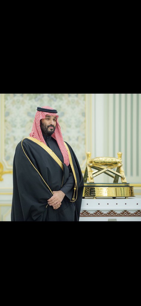 <a href="/F_BinHithleen/">فهد بن حثلين</a> <a href="/ebrahim34ab/">إبراهيم بن عبدالله المهيدب</a> #راعي_الشداد 
<a href="/ebrahim34ab/">إبراهيم بن عبدالله المهيدب</a> في ختام #مهرجان_الملك_عبدالعزيز_للإبل9 

—————————

لـو تجتمع فيهـا جميـع الشواعـيـر
 ثـم تتّـحـد في وصفهـا وابْـ جياده

ما تْجيب ما يكفـي بوصف وتعـابير
لــ انّـه يفـوق الـوصف راع القياده

 ✍️ AL7ASEM