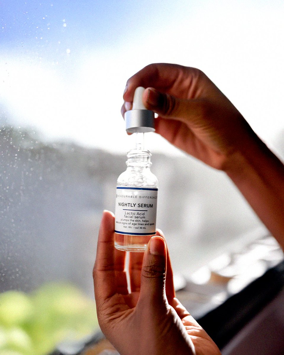 Dreaming of brighter skin? 🌙✨ The Nightly Serum works overnight to gently exfoliate, hydrate, and brighten—so you wake up glowing! Who knew skincare could be this effortless? 😴💖 #NightSkincareRoutine #RadiantSkin #LacticAcidSerum