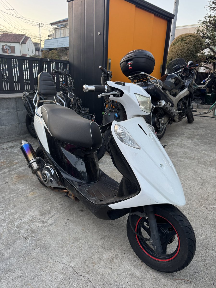 カスタム車も在庫あります‼️ ZX 7万円‼️ ワンツー11万💴‼️