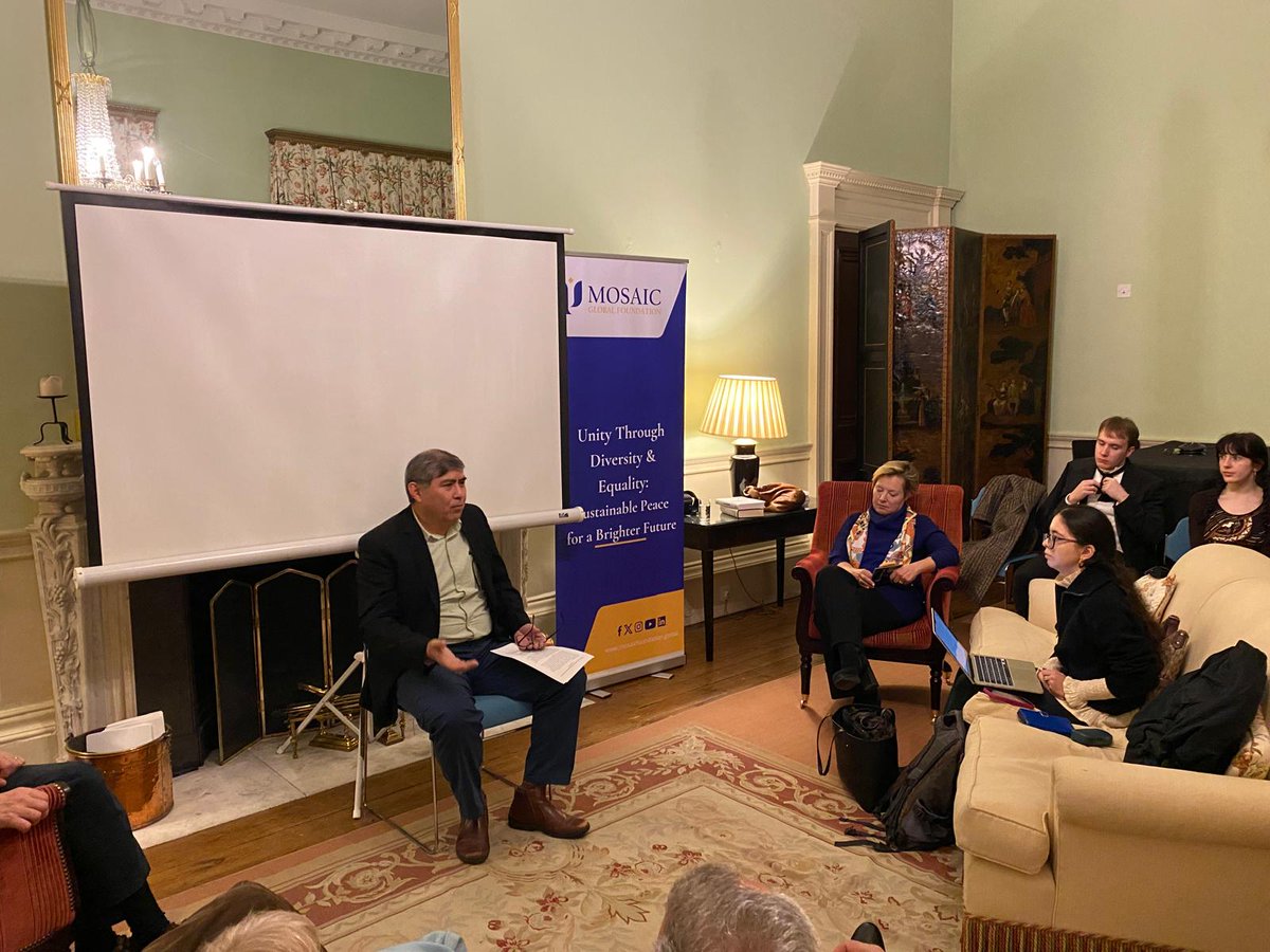 MosaicGFdn's tweet image. Following the screening of the documentary here at @Kings_College, @Cambridge_Uni, we had another excellent panel with a fantastic line-up. The panel chair, @ZalNishat, introduced the panellists: Dr @qadamzoda and Dr @yahiabaiza, both senior researchers at @TheIsmaili, and Ms…