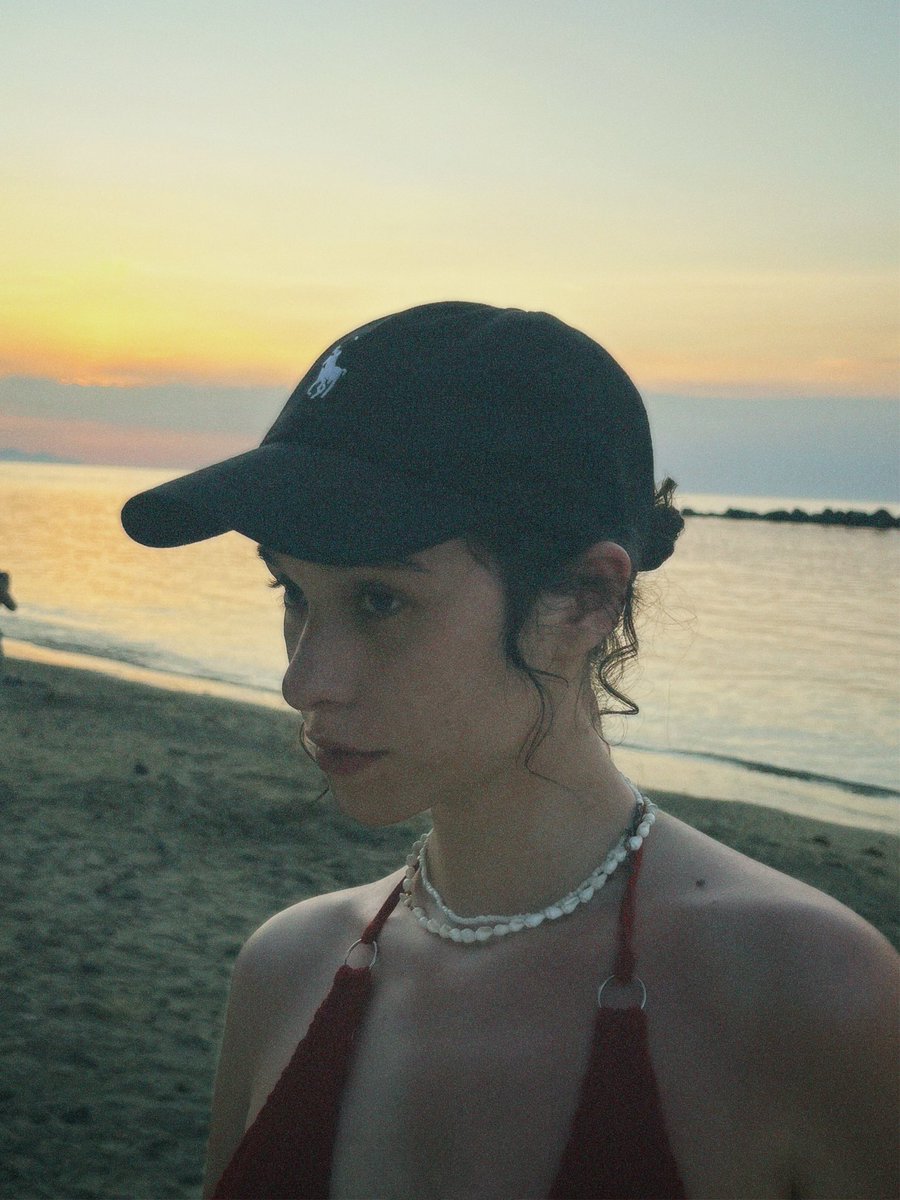 Alice_IRL tweet picture