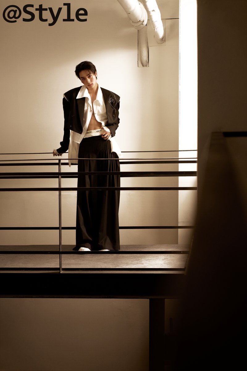 [화보] #앳스타일3월 #태영

김태영 앳스타일 화보 미쳤다💕 (Positive)

앳스타일이 던진 콘셉트도 찰떡같이 소화한 태영,,⭐️ 복복복,,,🙇🏻‍♂️

#크래비티 #CRAVITY #크래비티태영 #TAEYOUNG #화보 #앳스타일 #atstar1 #atstyle #앳스타일3월호 #앳스타일화보 #러비티 #LUVITY