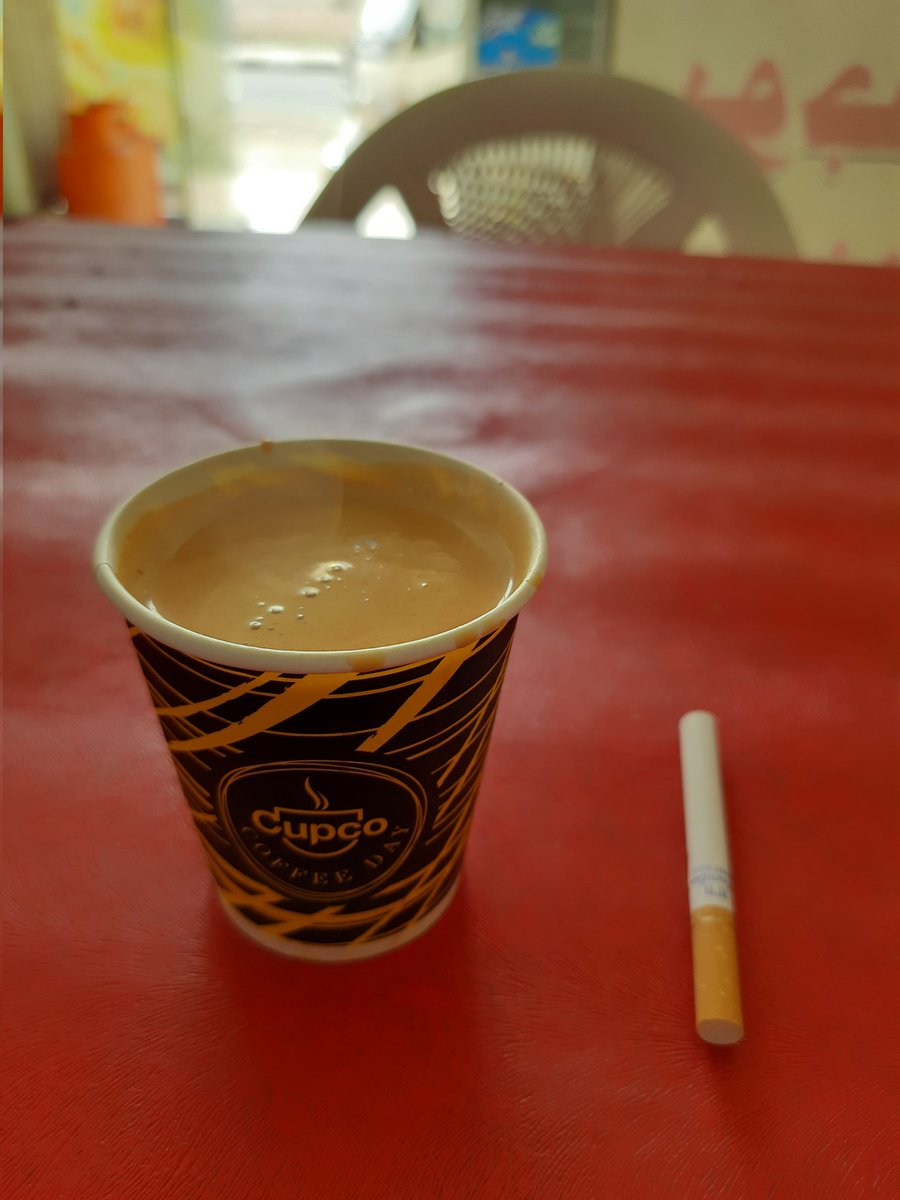 शुक्र करो मेरी मां को नहीं पता मेरा दुःख,
नहीं तो उसकी बदुआएं तुम्हारी पुश्तें उजाड़ देती।

आ जाओ चाय पर भाई लोग मस्त चाय यहाँ मिलता है ❤️