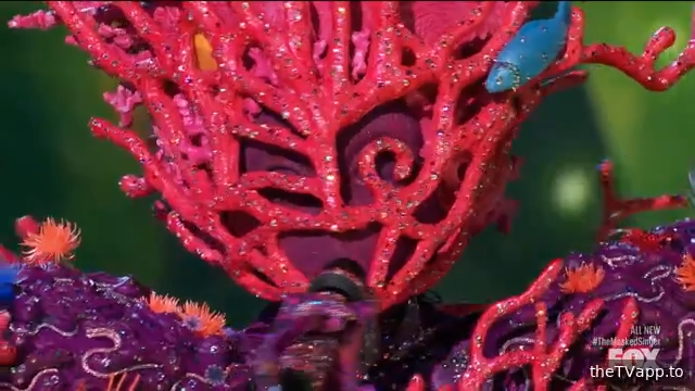 ColinSearchlig1's tweet image. The Coral is indeed Meg Donnelly!
 #TheMaskedSinger #CoralMask