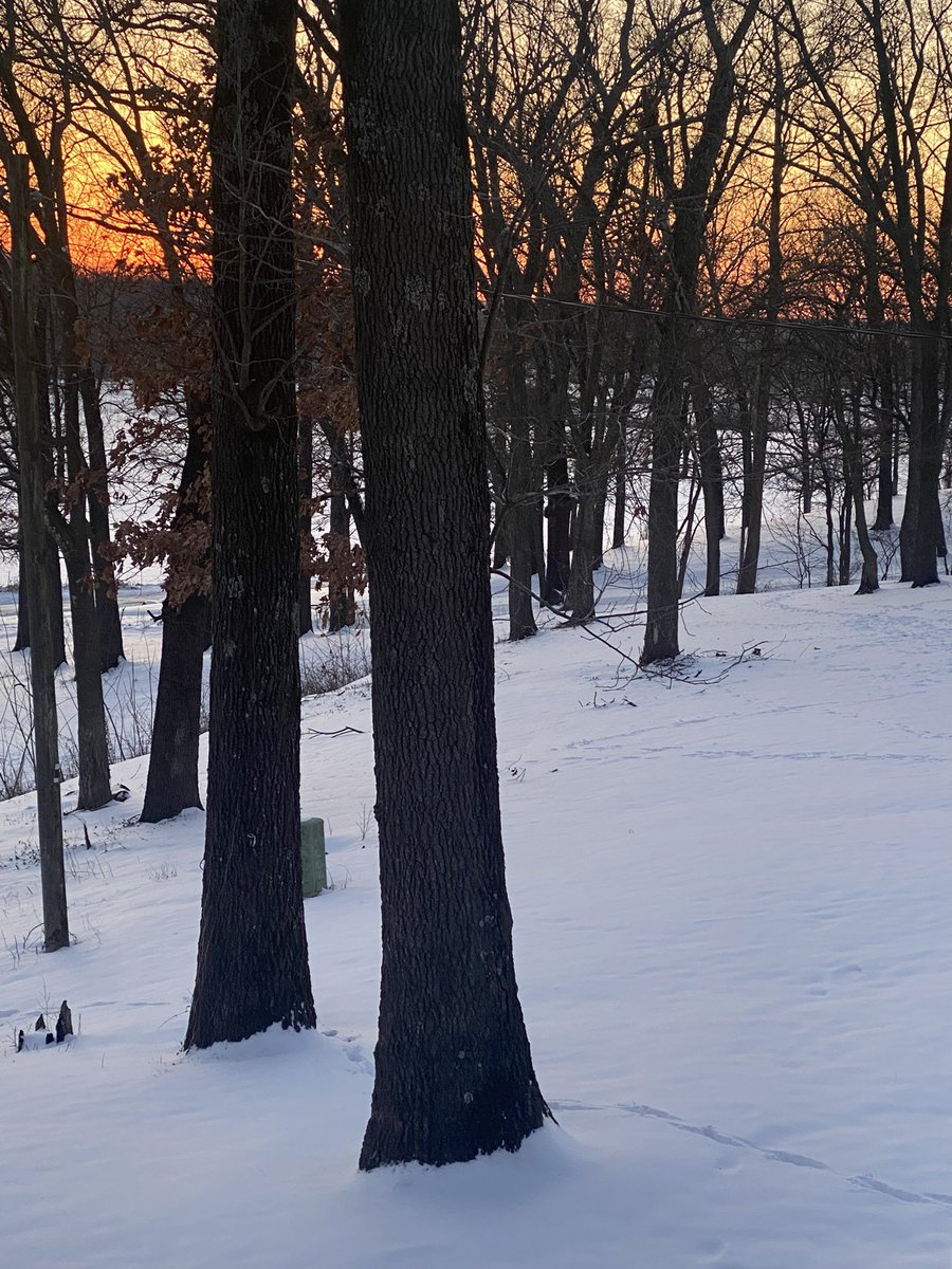 CharlesKochel's tweet photo. @weatherdan @chuckandboshow @weatherdan it is gorgeous though. https://t.co/2AEWQvoKqG