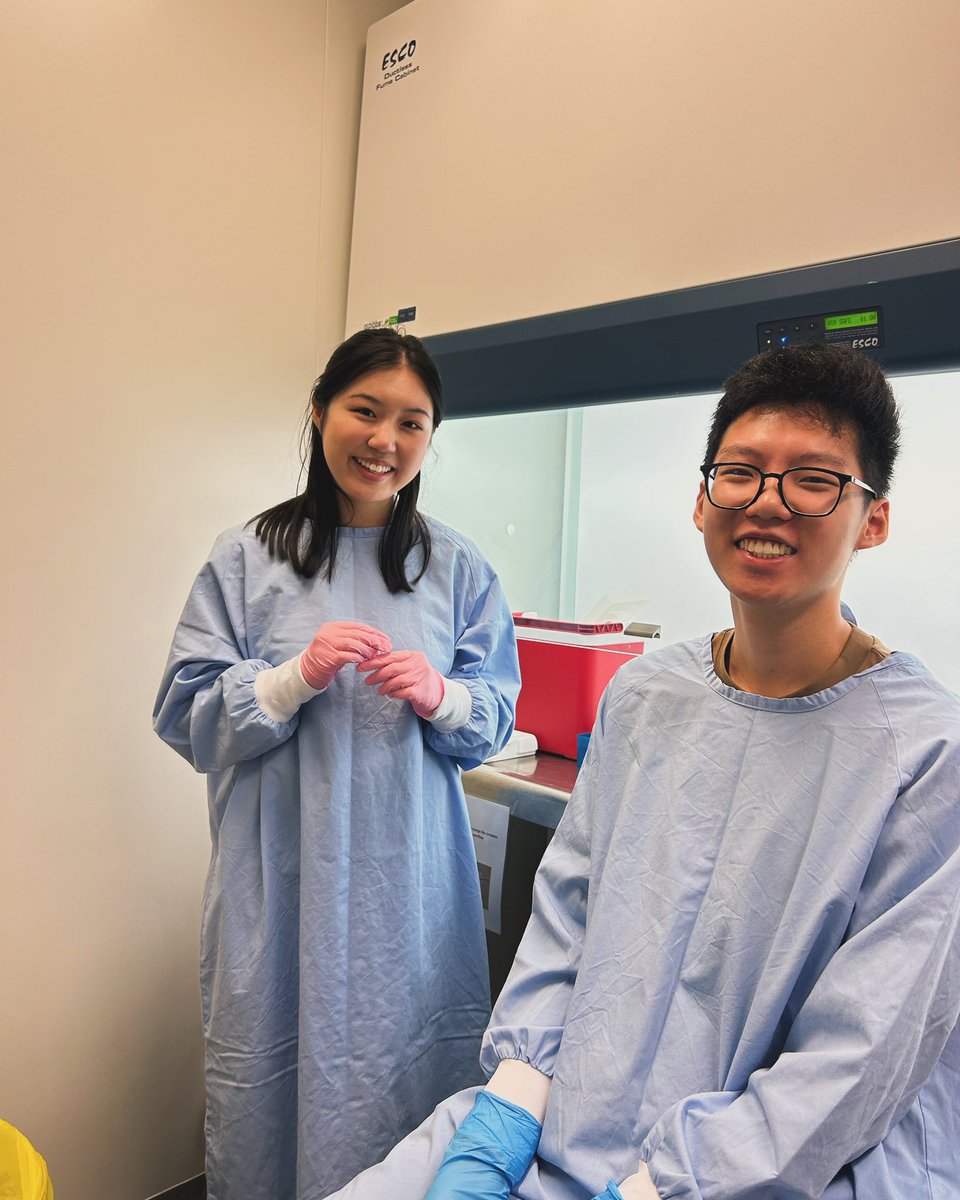 retinalresgroup's tweet image. Busy lab day with new collaborations with Prof Kelly Clemens! 😊🙌 Great dissection work today by Kelvin and Katrina!