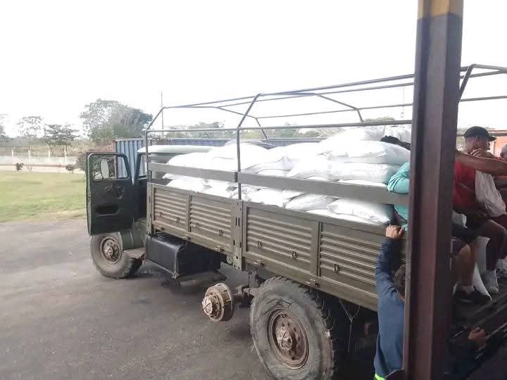 Desde la Empa Matanzas afirman que ya continúa el trasiego del grano en los Consejo Populares de la urbe matancera hasta completar la totalidad de las bodegas del municipio cabecera.