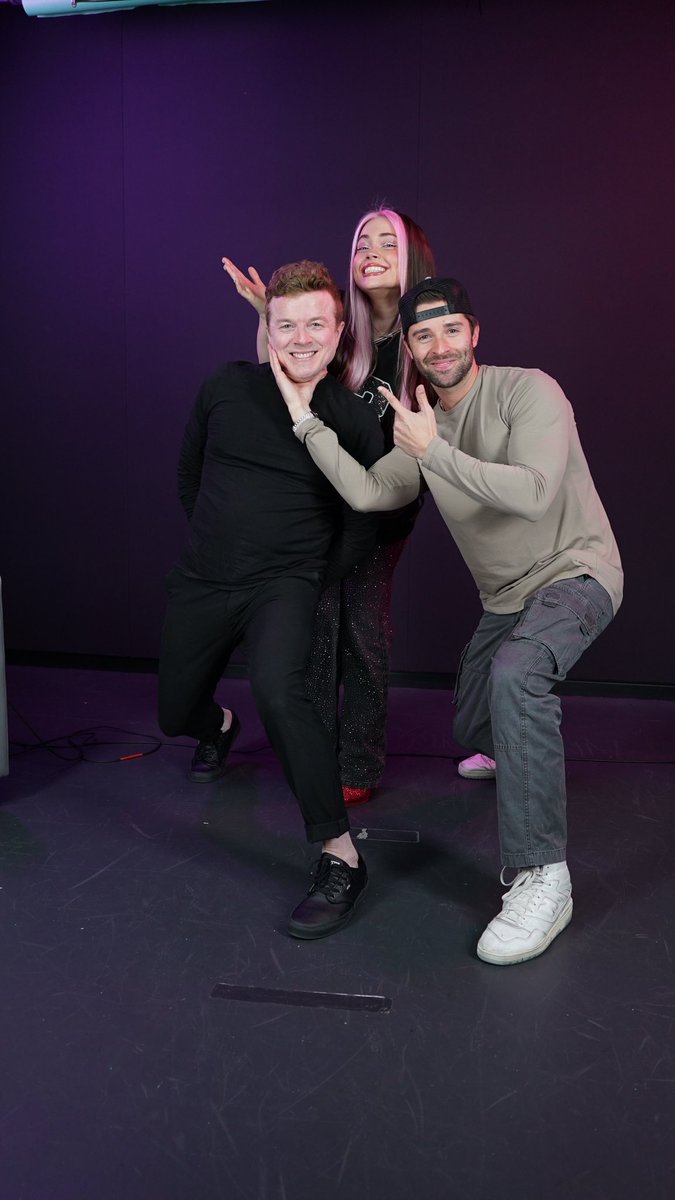 JoJoWright's tweet photo. ALERT!!! 🚨 @jakemiller &amp; @ThisIsNeriah join me 6PM (pst) @1027KIISFM!!! #JakeMiller #Neriah #JoJoOnTheRadio 🫶🏻 LISTEN: https://t.co/JCGJeQWtFJ https://t.co/SvkeWzI8HC