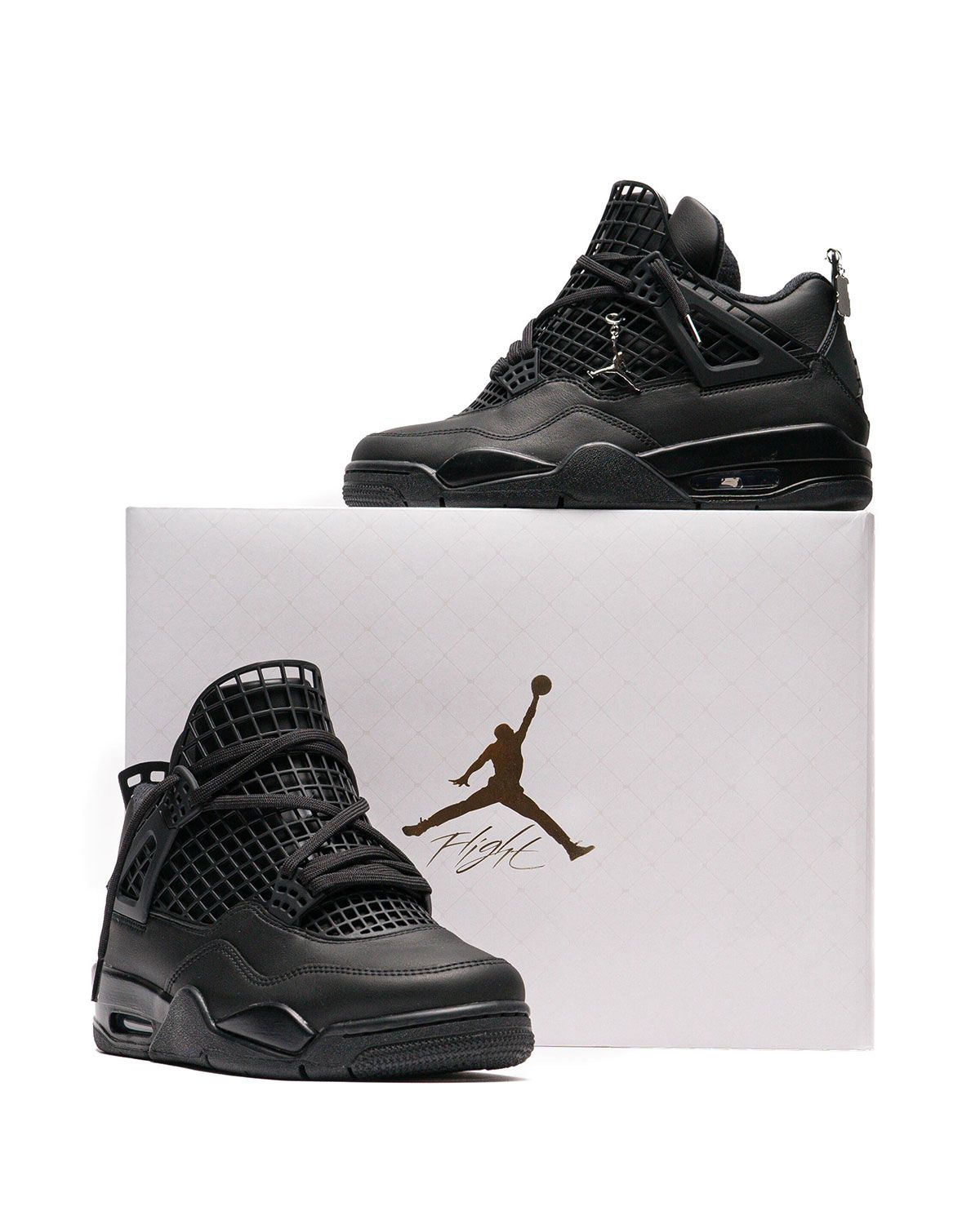 Sneaker News on X: Sneaker News on X: