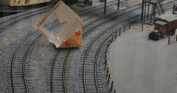 TTTEguy1984's tweet photo. Drayton Manor’s Salty face has fallen off + a bag of McDonalds on the track. The glory days of Drayton have returned!!! https://t.co/v7VbWssMs0
