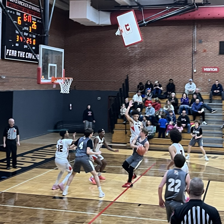 AHSActivityDept's tweet photo. Another exciting game coming down to the wire. Cougars come out on top 43-35! https://t.co/DHIuY4VAAH