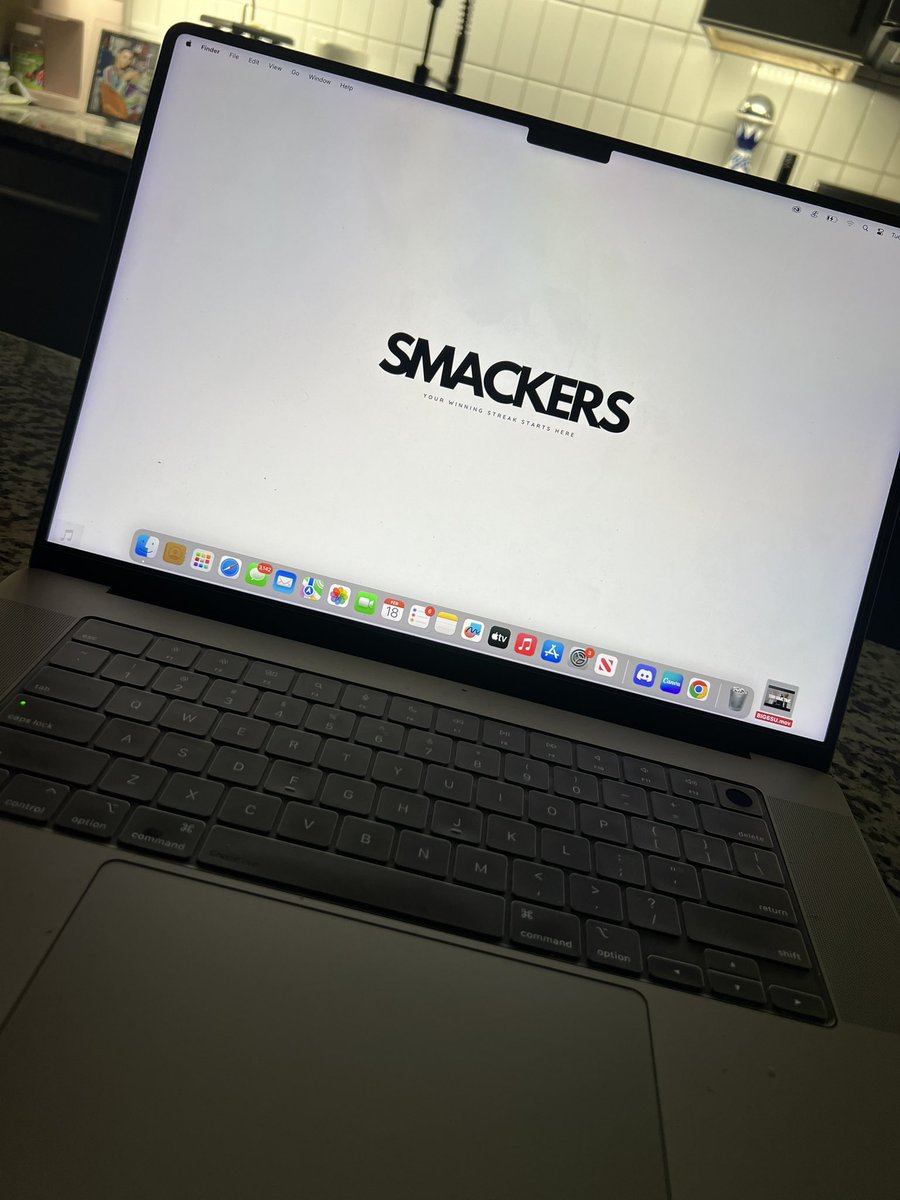 GIVING AWAY $100 TO 5 PEOPLE ONCE WE HIT 10K FOLLOWERS😮‍💨 LIKE &amp; RT THIS POST (MUST BE FOLLOWING)

#SMACKERS