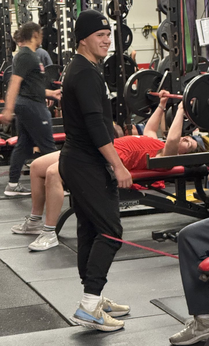 Lorena Powerlifting tweet media