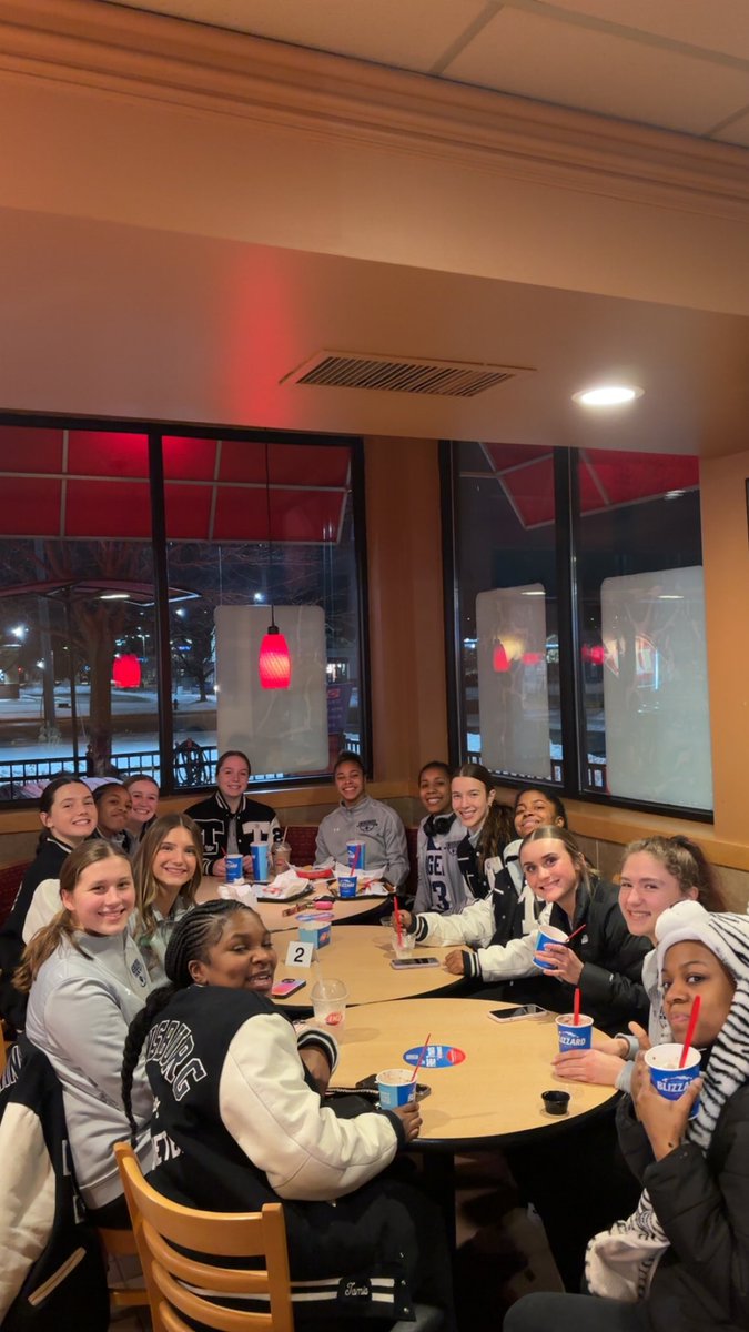 ladytigers_ths's tweet photo. Awesome win tonight! Everyone touched the floor and we won our first play off game in 7 years!
MVP - Cellura and Dye
Tiger Tuffff - EVERYONE
Next game is Saturday @ Medina @ 1 pm for the District Championship against Warren G Harding. Go Tigers!
#DubPic!! https://t.co/L20fIevChV