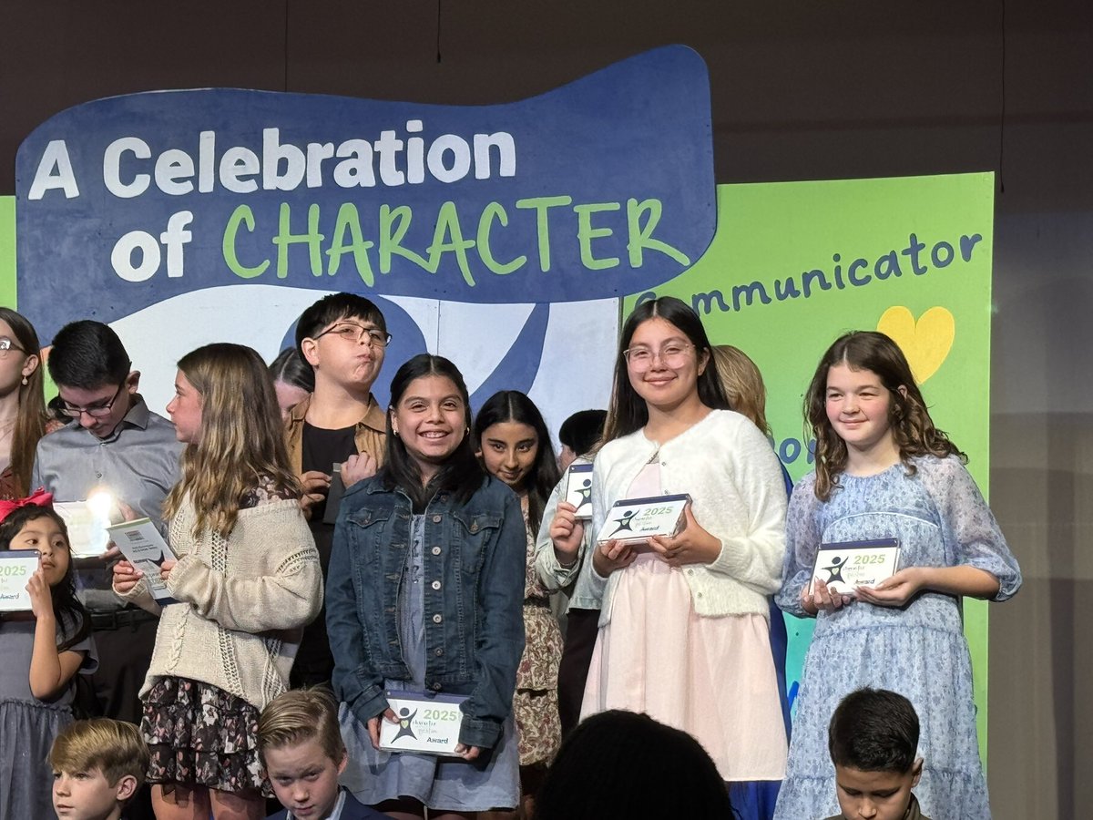 Perseverance, Integrity and a Tenacious Reader are my favorite ways to describe this Hollibrook Hornet. We are honored and proud to celebrate our Character Without Question recipient, Melanie Ruiz! We are the hornets, the mighty, mighty hornets!