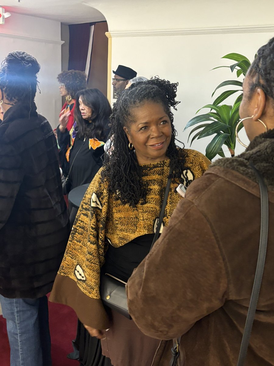 mixcom's tweet photo. Thank U @debibjackson for a  #blackhustorymonth celebration of #BlackRadio in honor of the iconic #haljackson The Entrepreneur, Broadcaster and Star-Maker; is the reason I and others have been able to make a career in entertainment and #Radio  @BergenPAC #Englewood #NJ @THEMONIFAH