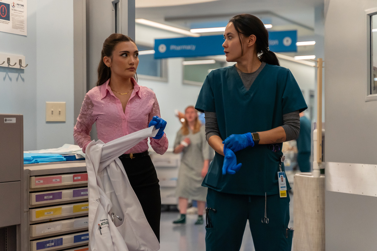 🩺 Pulse, the new medical drama that filmed in and around #Albuquerque, is set to premiere April 3 on <a href="/netflix/">Netflix</a>! Mark your calendars to binge all ten episodes, starring Willa Fitzgerald and Colin Woodell!

📷: Jeff Neumann / #Netflix

#OneAlbuquerque #NMFilm #VisitABQ #NMTrue