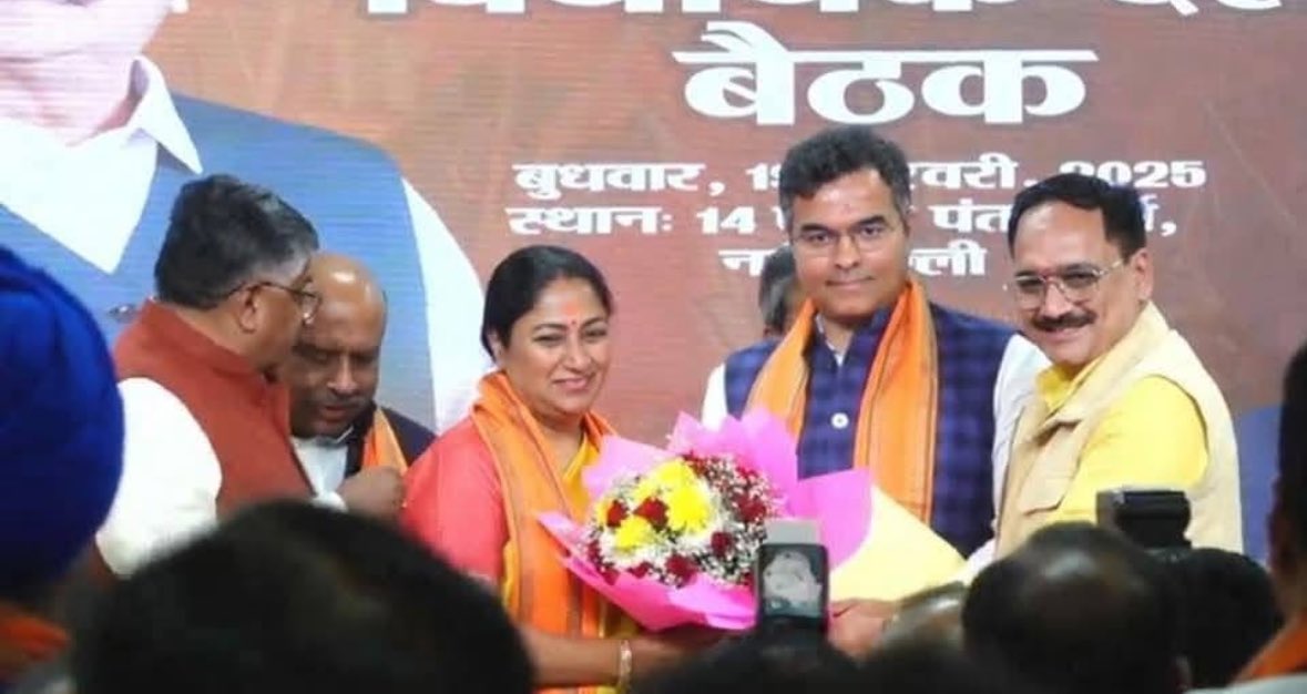 श्रीमती Rekha Gupta जी को मुख्यमंत्री और श्री Parvesh Sahib Singh जी को उपमुख्यमंत्री बनने पर हार्दिक बधाई! 💐
⁦<a href="/gupta_rekha/">Rekha Gupta</a>⁩ ⁦<a href="/p_sahibsingh/">Parvesh Sahib Singh</a>⁩