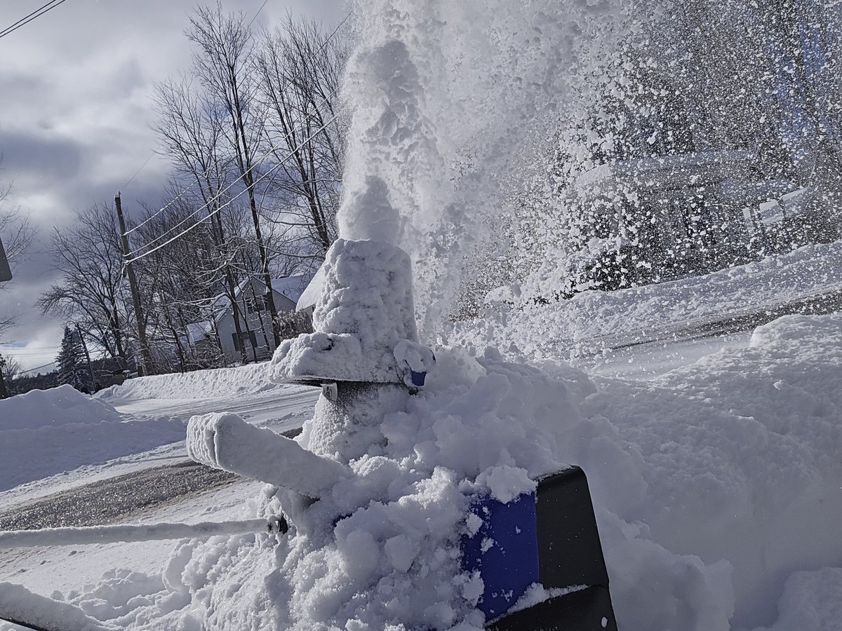 When winter decides to arrive in New Hampshire it comes in all at once.  😅❄️🌀 #Uncle