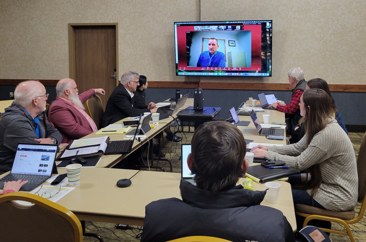 peasloveharmony's tweet photo. It is all about pulse crops in Bozeman, Montana! 🫛 Industry leaders met for the first day of the USADPLC &amp; NPGA Annual Research Review. #pulses #plant25 #northernpulse ##drypeas #lentils #chickpea https://t.co/qIx5ryFwxO
