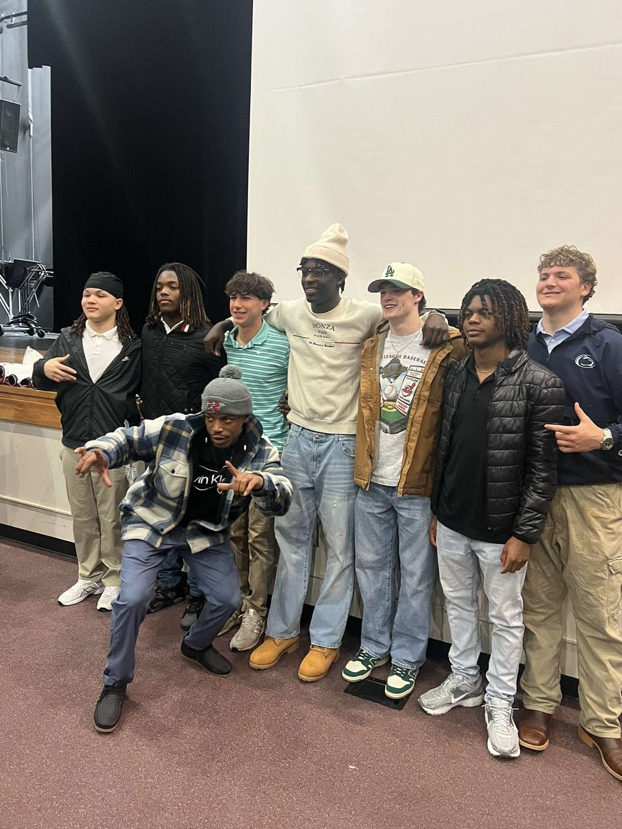 Gideon Merhib (@gideonmerhib) on Twitter photo Warrior love!! ❤️💙
Gonna miss my senior so much! Thank you for showing all of us younger guys the way! I promise you all made a mark at this program and changed the culture forever!! Couldn’t have asked for a better group of guys! ❤️
<a href="/luccia_roman/">Roman Luccia</a> <a href="/kelzontop/">Mikkel Skinner</a> <a href="/SAdderley_1/">Spencer Adderley</a> Warrior love!! ❤️💙
Gonna miss my senior so much! Thank you for showing all of us younger guys the way! I promise you all made a mark at this program and changed the culture forever!! Couldn’t have asked for a better group of guys! ❤️
<a href="/luccia_roman/">Roman Luccia</a> <a href="/kelzontop/">Mikkel Skinner</a> <a href="/SAdderley_1/">Spencer Adderley</a>