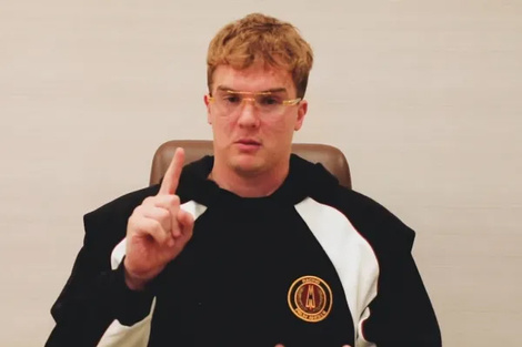 coffeebreak_YT's tweet photo. 🚨NEW MAIN CHANNEL VIDEO 
(and how I got offered $100m by this guy) https://t.co/UG6jh15acy