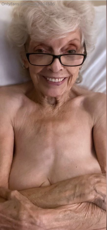86 year old Onlyfans model tweet media
