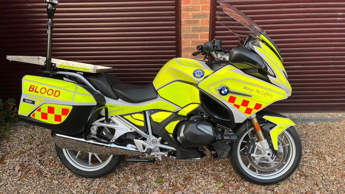 Followers can society get any lower RT please !!!!!! HELP STOLEN BLOOD BIKE !!!! 
This Blood bike has just been stolen from High Wycombe!! 
Please share far and wide 
Reg - RO74 BPZ
Name - Margo

Any sightings please call Guy on 07734 859259