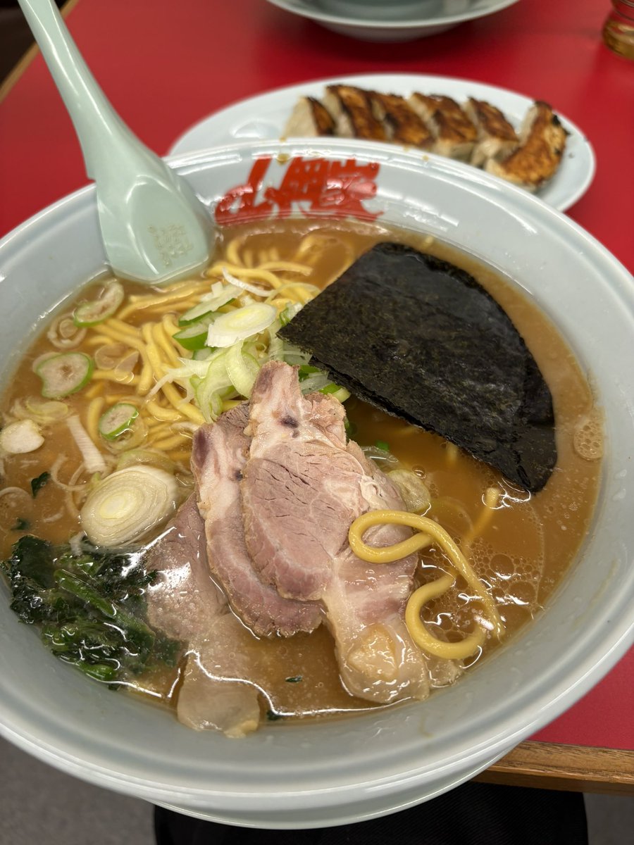 _ur_7's tweet photo. オランダ軒が感動的な味だった

#ラーメン好きな人と繋がりたい https://t.co/SeNHFYcYTV