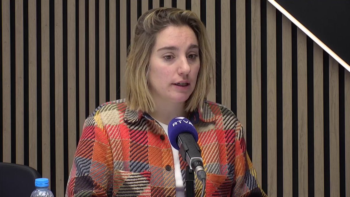 RTVA (@rtvandorra) on Twitter photo <a href="/gabrielfercoy/">Gabriel Fernàndez</a> 🗣️ <a href="/MargotLlobera47/">Margot Llobera</a> constata que volen donar a conèixer aquesta nova llei sobretot a les petites i mitjanes empreses perquè almenys es puguin plantejar fer un patrocini
👉 També exposa que l'esport a Andorra suposa el 8% del PIB
▶️ #AvuiseràunbondiaRTVA <a href="/gabrielfercoy/">Gabriel Fernàndez</a> 🗣️ <a href="/MargotLlobera47/">Margot Llobera</a> constata que volen donar a conèixer aquesta nova llei sobretot a les petites i mitjanes empreses perquè almenys es puguin plantejar fer un patrocini
👉 També exposa que l'esport a Andorra suposa el 8% del PIB
▶️ #AvuiseràunbondiaRTVA
