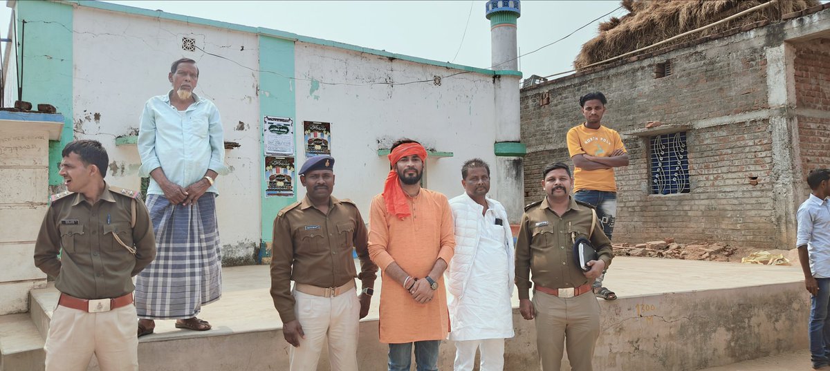 जिला प्रशासन का आभार साथ में कर्माटांड़ थाना प्रभारी बहुत अच्छे से भूमिका निभाई और शांति ढंग से कलश यात्रा संपन्न हुआ।
<a href="/dcjamtara/">DC JAMTARA</a> <a href="/jamtarapolice/">JAMTARA POLICE</a>