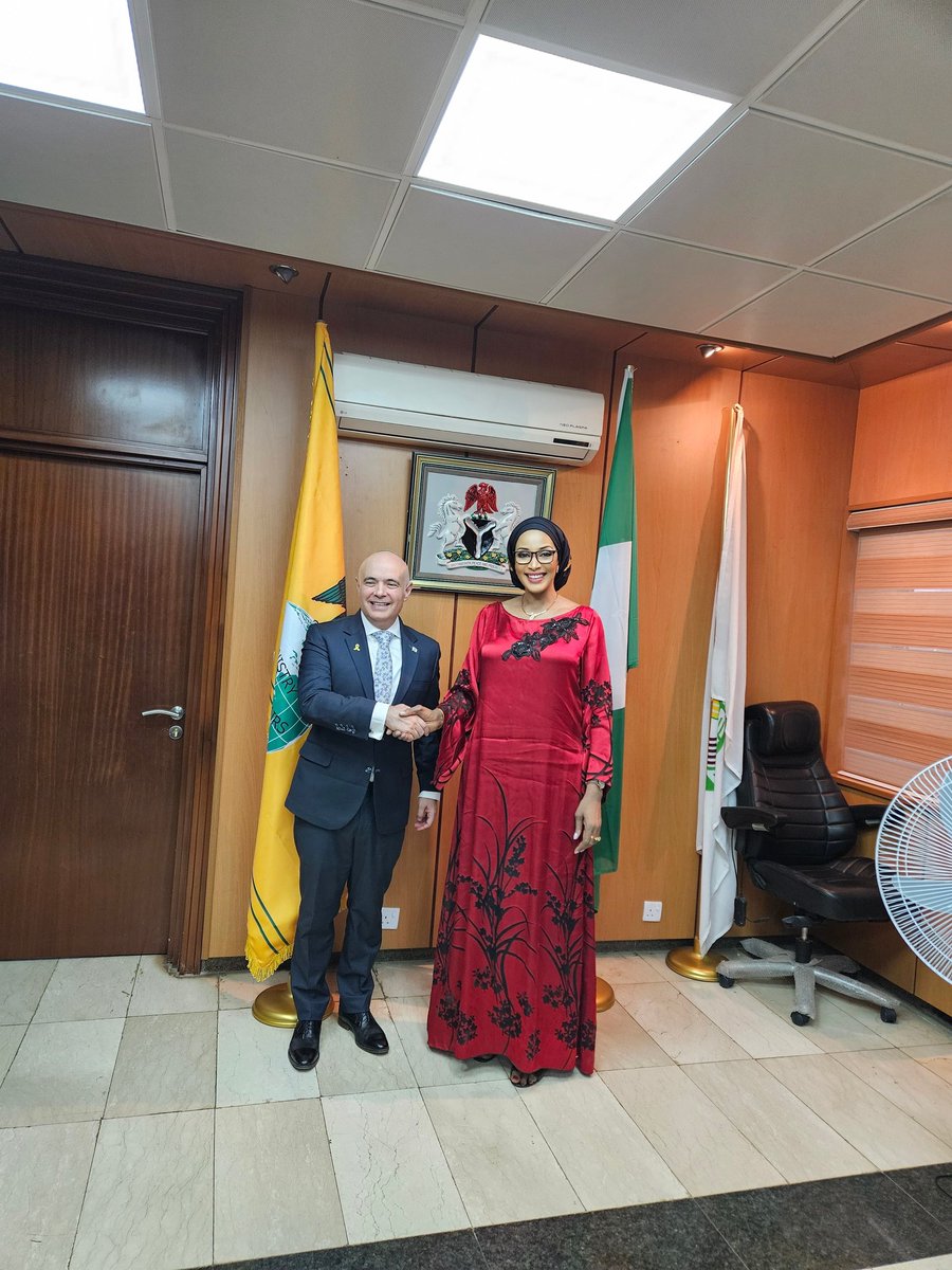 AUDIENCE WITH ISRAEL'S AMBASSADOR :
I was honored to receive H.E Michael Freeman, Ambassador of the State of Israel to Nigeria.  In a solemn moment, we extended our condolences over the tragic and horrific events of the Oct.7 2023 Hamas Attacks. The ensuing Israel - Hamas War has