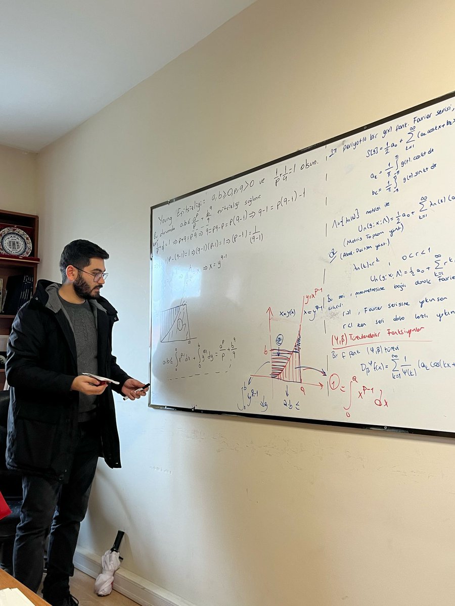 This week’s seminars featured Elif Demir on fractional derivatives, and neural networks, and Malik Oruç on fundamental inequalities in functional analysis. #Mathematics #analysis #fde #neuralnetworks #ytü