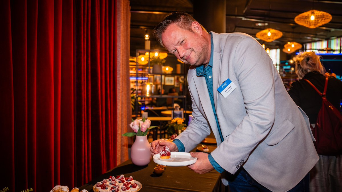 🃏 Exact één jaar vond Kaarten op Tafel plaats: een uniek en pittig debat tussen de zeven Vlaamse partijvoorzitters over de horecasector.

🎥 Kaarten op Tafel behaalde op YouTube intussen al meer dan 67.000 views! (Her)bekijk ook het volledige debat via: youtube.com/watch?v=65N1gN…