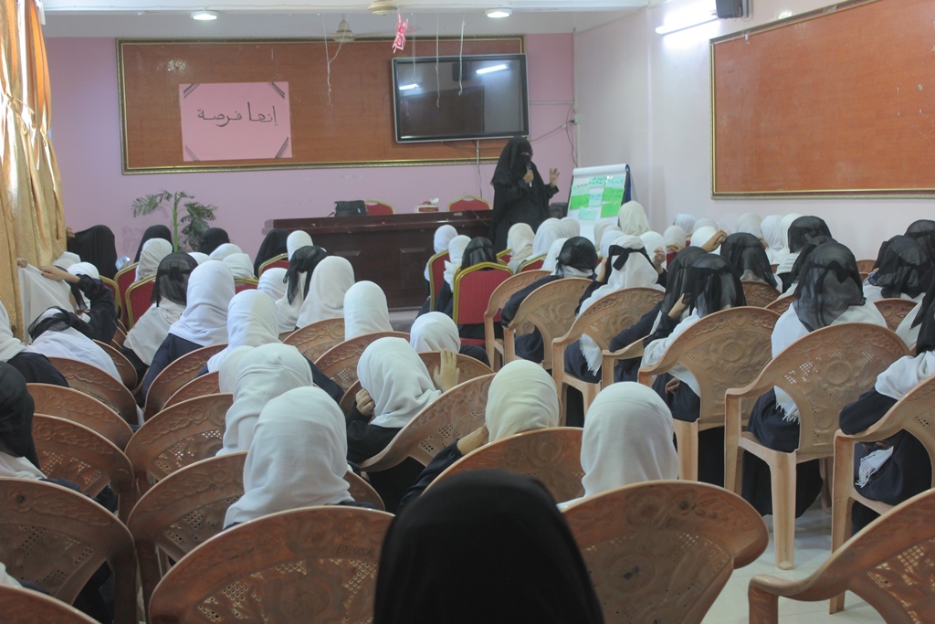 #مدارس_الارتقاء_الأهلية
#عشرون_عاماً_الارتقاء_منهل_لمستقبل_أفضل
#برنامج_ريادة
قسم النشاط يقيم محاضرة تربوية
أستضاف قسم النشاط صباح اليوم بقسم الطالبات الأخت الداعية  أ\ ماجدة عباد في محاضرة بعنوان ( إنها فرصة ) تطرقت فيها بنصائح وارشادات حول استغلال الشهر الفضيل بالطاعات