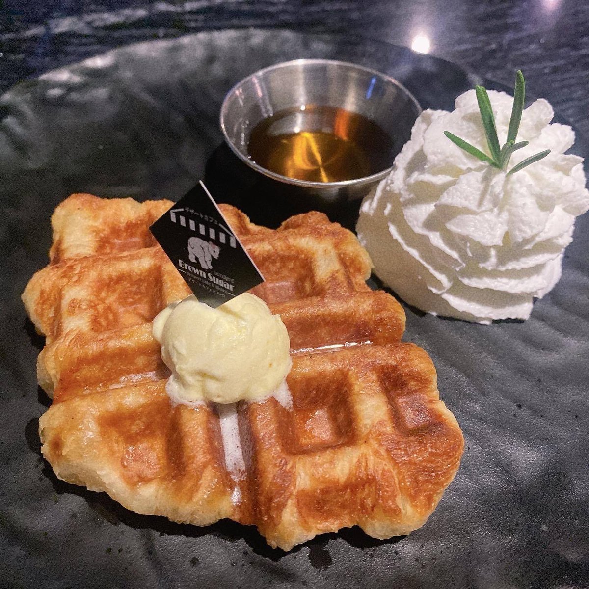 Brown sugar Dessert Cafe &amp; Bistro สนามบินน้ำ📍

 คาเฟ่และร้านอาหารย่านสนามบินน้ำ ครบเครื่องทั้งของความ ของหวานและเครื่องดื่ม ร้านสะอาด บริการดี ราคาโอเค บิงซูเค้าอร่อยมาก แนะนำเลย   

⏰11.00-21.30 น. 

<a href="/CAFETELLER/">cafeteller • คาเฟ่ดีเราบอกต่อ</a> 
#BaristaTH