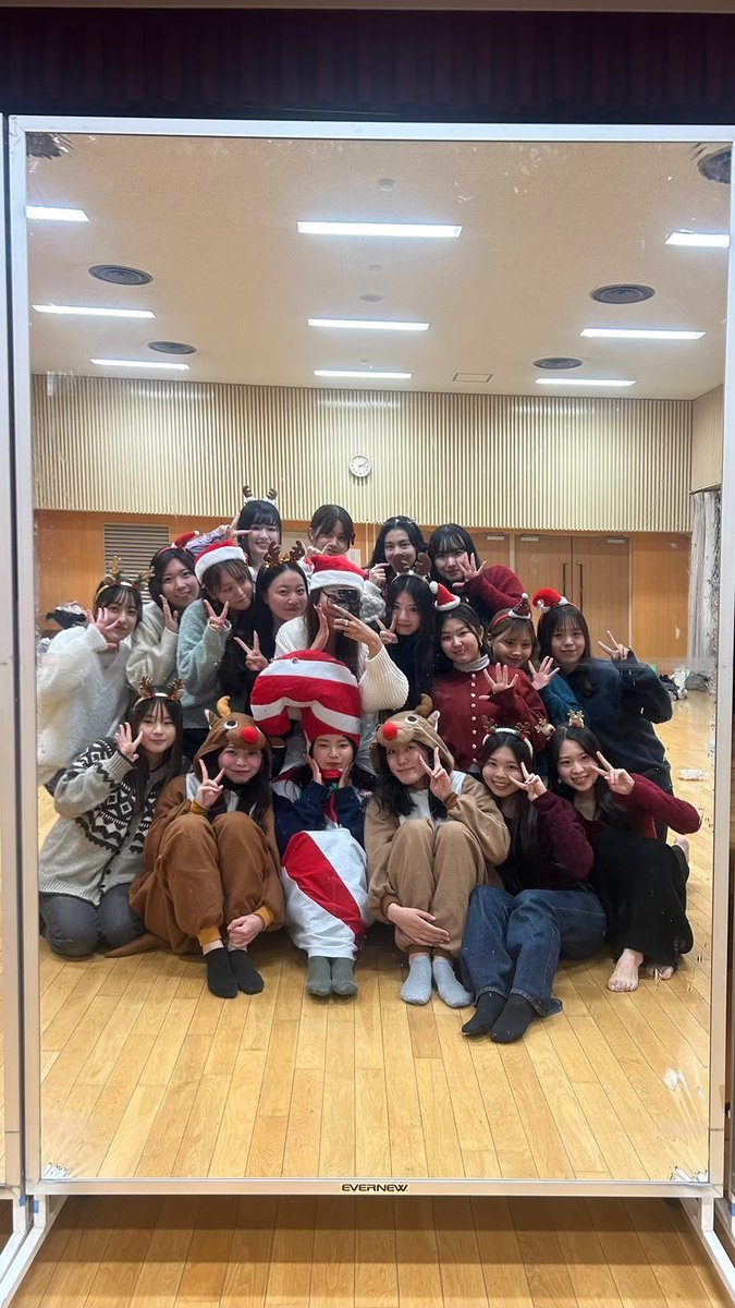 kukui_hula's tweet photo. アロハ🤙🏻🌺

 #春から関学 の皆さま合格おめでとうございます🎉

フラサークルKukuiは、ほとんどの新入生が初心者から始めます🔰

新歓もそろそろ始まりますので、フォローといいねで随時チェックよろしくお願いします🌴
 #春から関学   #関学  #春から武庫女  #春から松蔭 https://t.co/LNowODQXCQ